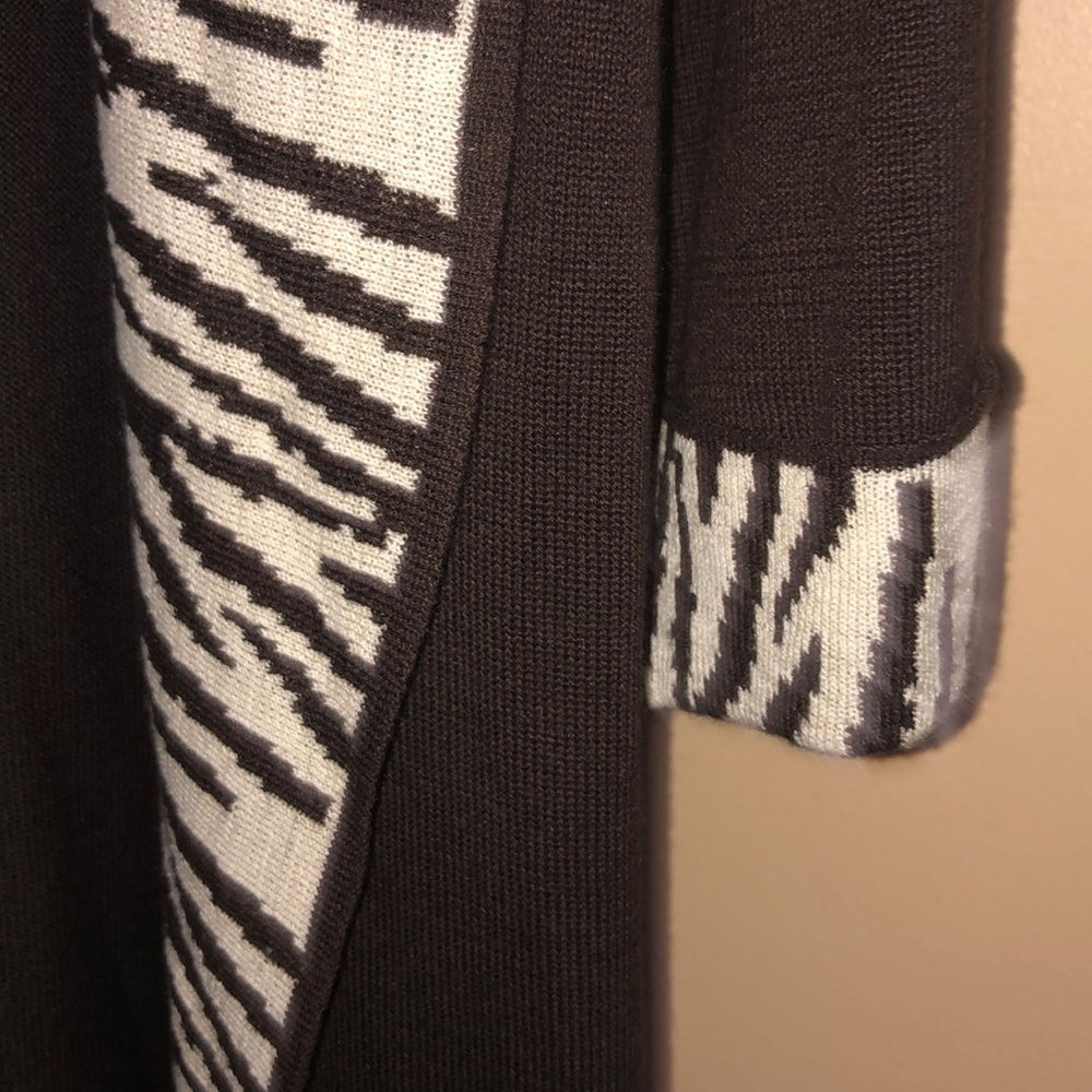 Cardigan - Picture 3 of 4